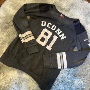 UConn sweater with front pocket size large